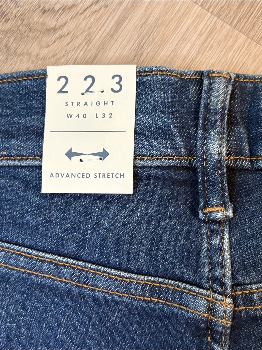 NEW WITH TAGS Lucky Brand 223 Straight Fit Jeans 40x32 blue denim casual classic
